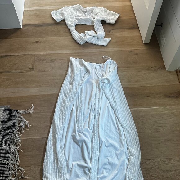 Sabo Wrap Skirt and Top Set - Picture 2 of 4